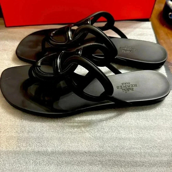 Hermes
Rubber Womens Egerie
Sandals 38 Black - Picture 7 of 9